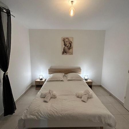 Appartement Avec Terrasse Et Box Entre Plages Et Nature Marseille Ngoại thất bức ảnh