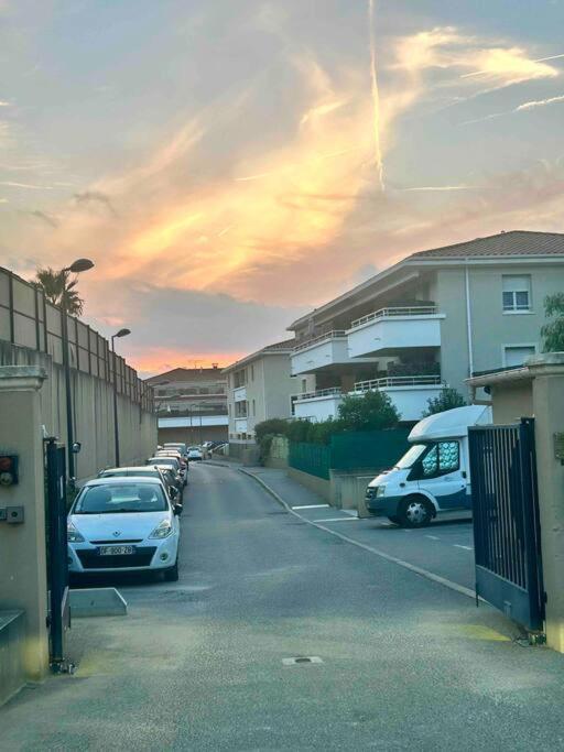 Appartement Avec Terrasse Et Box Entre Plages Et Nature Marseille Ngoại thất bức ảnh