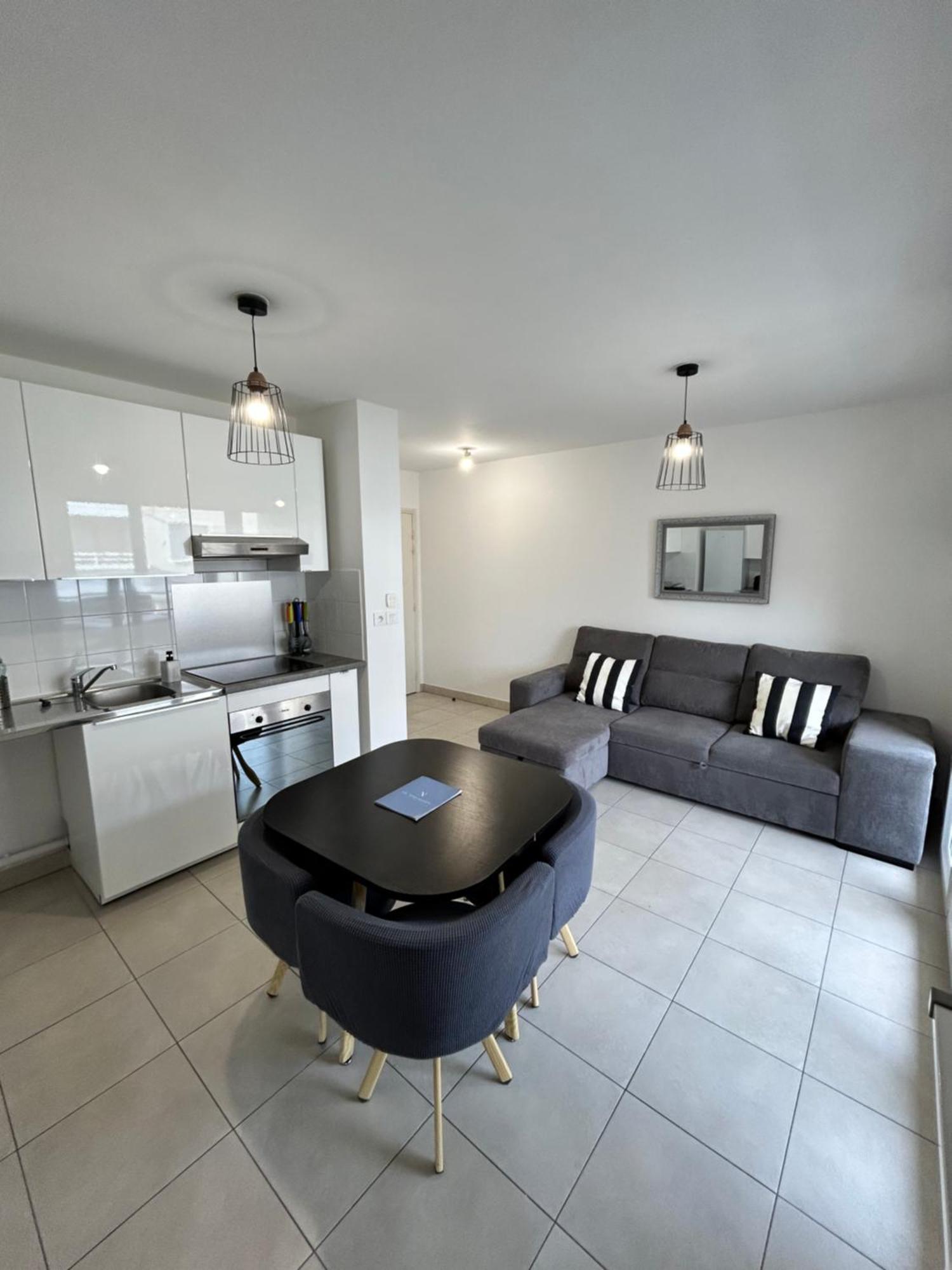 Appartement Avec Terrasse Et Box Entre Plages Et Nature Marseille Ngoại thất bức ảnh